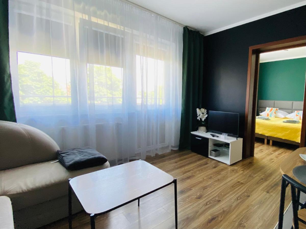 Apartamenty Teatralne กอร์ซุฟเวียลคอปอลสกี ภายนอก รูปภาพ