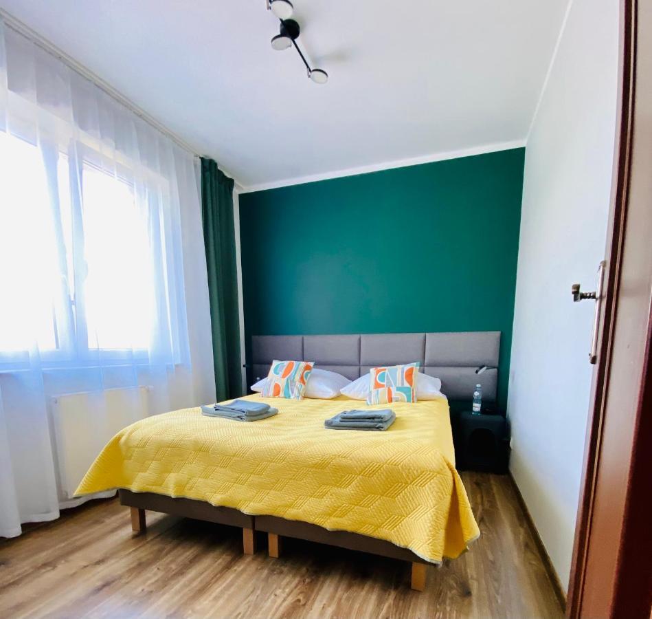 Apartamenty Teatralne กอร์ซุฟเวียลคอปอลสกี ภายนอก รูปภาพ