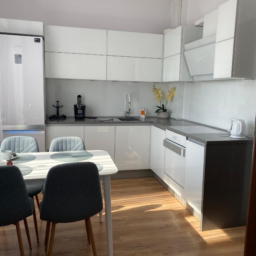 Apartamenty Teatralne กอร์ซุฟเวียลคอปอลสกี ภายนอก รูปภาพ